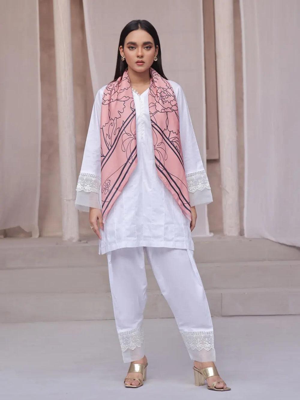 TNG Women RTW Printed Crinkle Chiffon 1 Piece Musaafir Scarf Casual Collection