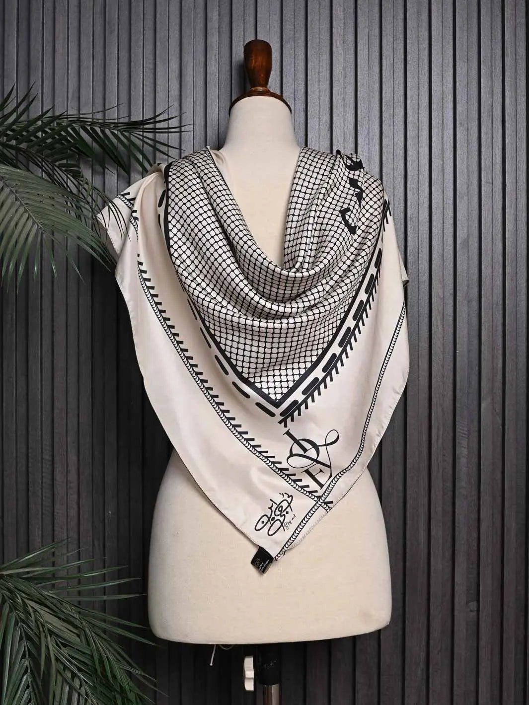TNG Women RTW Printed Crinkle Chiffon 1 Piece Parwaaz Scarf Casual Collection