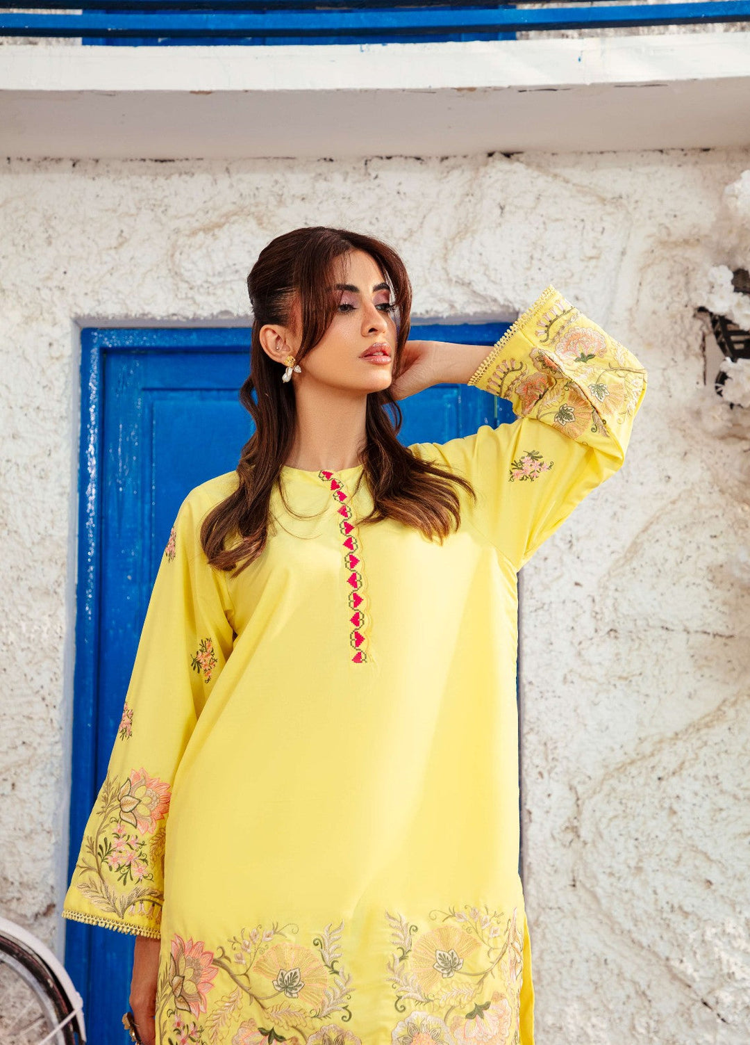 Noore by Amal RTW Embroidered Blended Lawn 2 Piece Suit Ayla Casual Collection