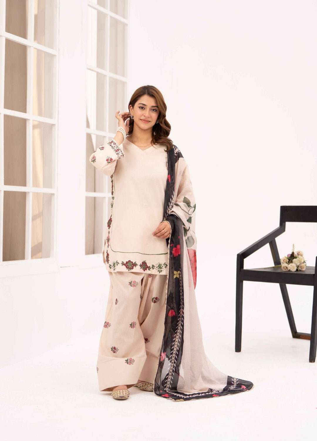 Ethnic Edition by Fajr Khan RTW Printed Lawn 3 Piece Suit Aks Casual Collection