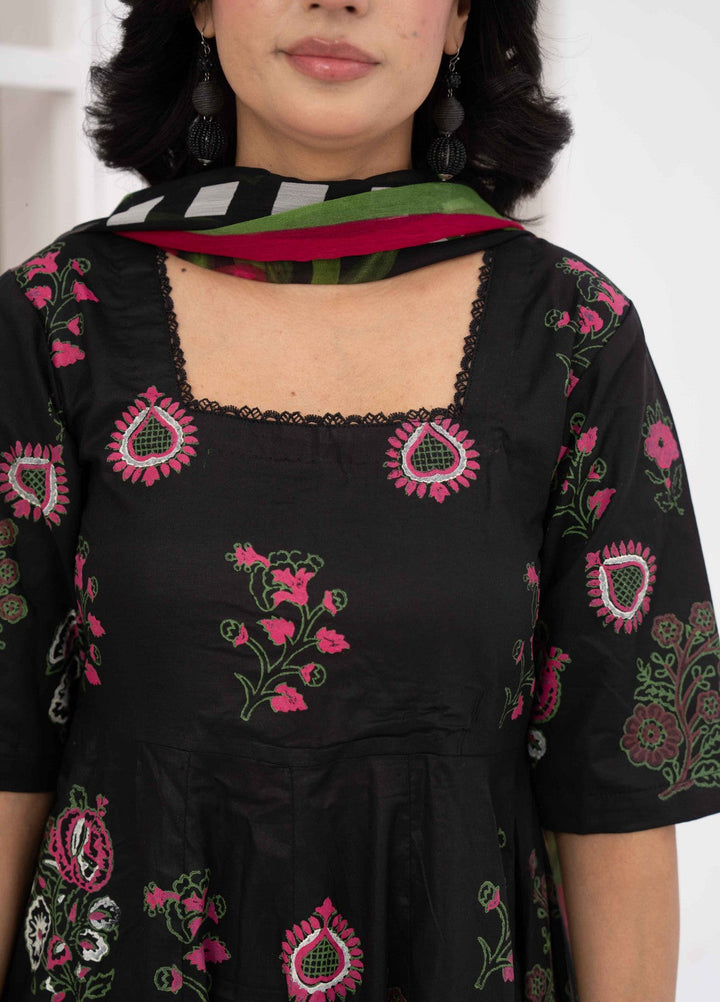 Ethnic Edition by Fajr Khan RTW Printed Lawn 3 Piece Suit GulMohr Casual Collection