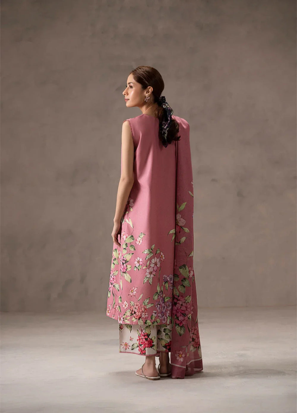 Ember Rose by Jahaan RTW Printed Lawn Silk 3 Piece Suit Flissia Sleeveless Casual Collection