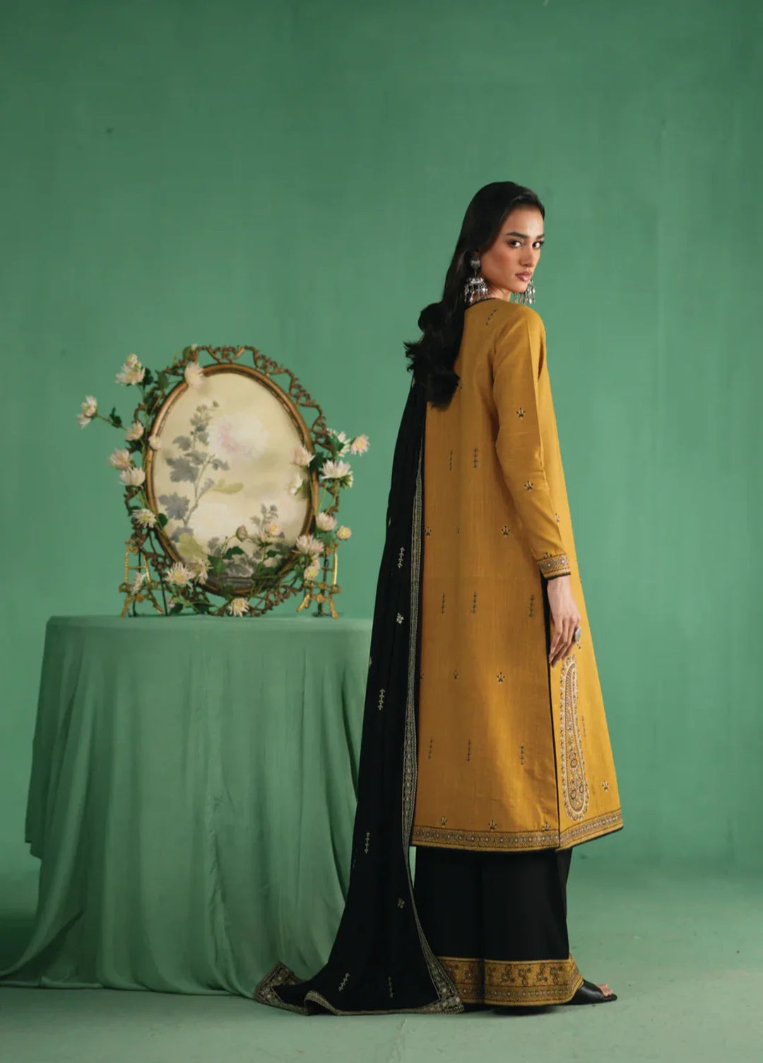 Winter Weave by Jahaan RTW Embroidered Khaddar 3 Piece Suit Zimi Casual Collection