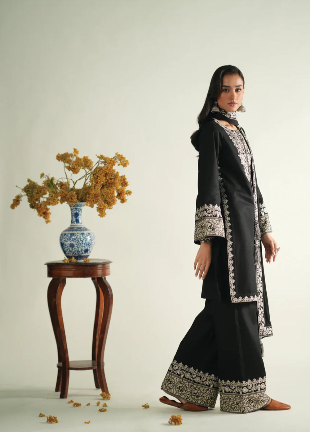 Winter Weave by Jahaan RTW Embroidered Khaddar 3 Piece Suit Raven Casual Collection