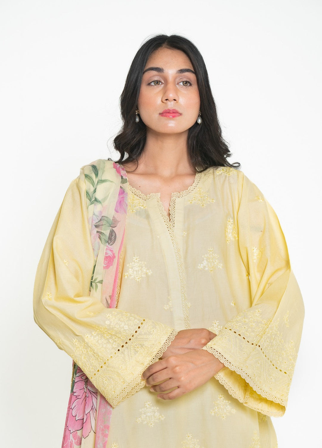 Zyna Lux Women RTW Embroidered Lawn 3 Piece Suit LUREA Casual Collection