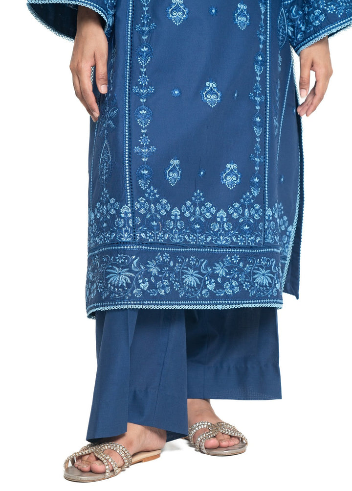 Zyna Lux Women RTW Embroidered Lawn 3 Piece Suit AMIA Casual Collection