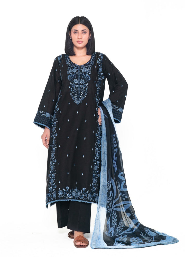Zyna Lux Women RTW Embroidered Lawn 3 Piece Suit AMIRA Casual Collection