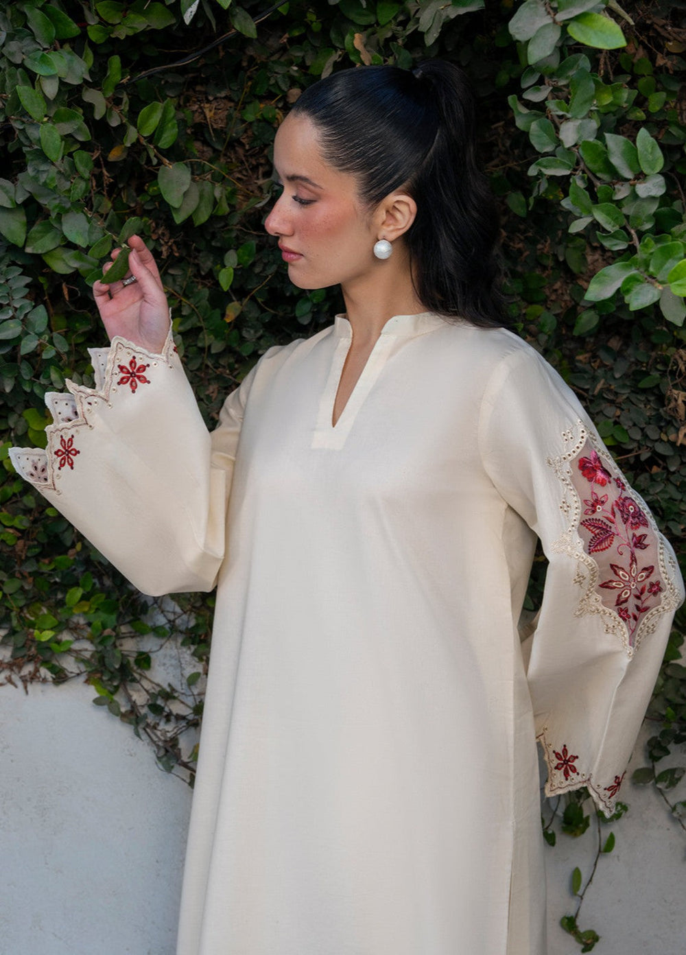 The Soft Muse by Yards RTW Embroidered Lawn 2 Piece Suit Ivoria Casual Collection