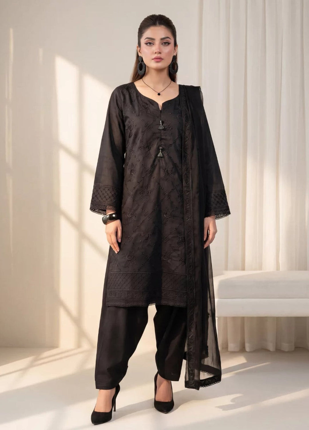 Salitex Unstitched Embroidered Lawn 3 Piece Suit SUNS8MO501 Casual Collection