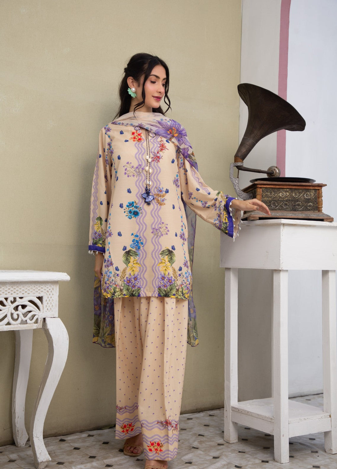 Syra's Atelier Women RTW Printed Lawn 3 Piece Suit Zard Gul Farshi Festive Collection
