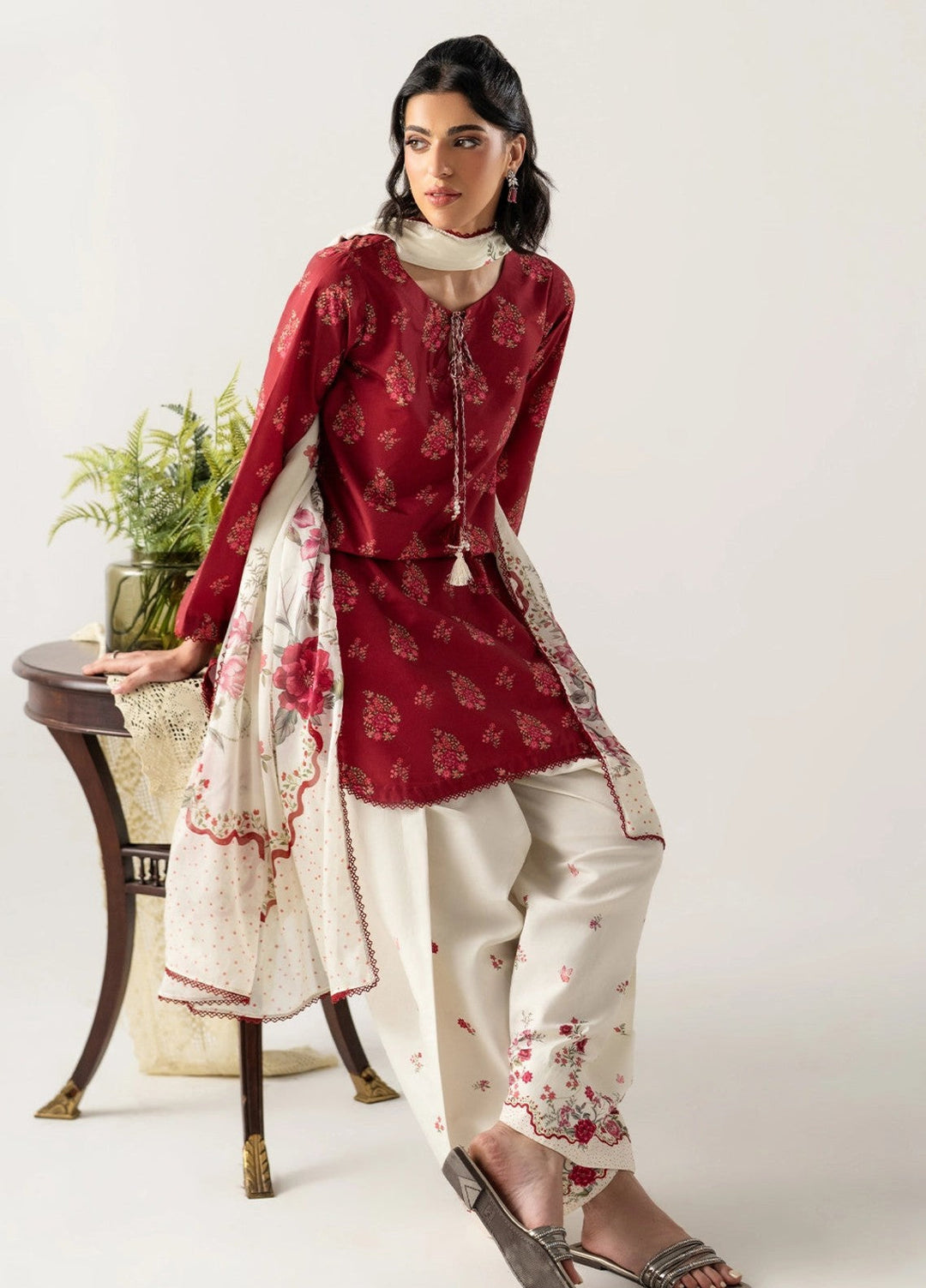 Zaymal Women RTW Printed Blended Lawn 3 Piece Suit MAROON IVORY Casual Collection
