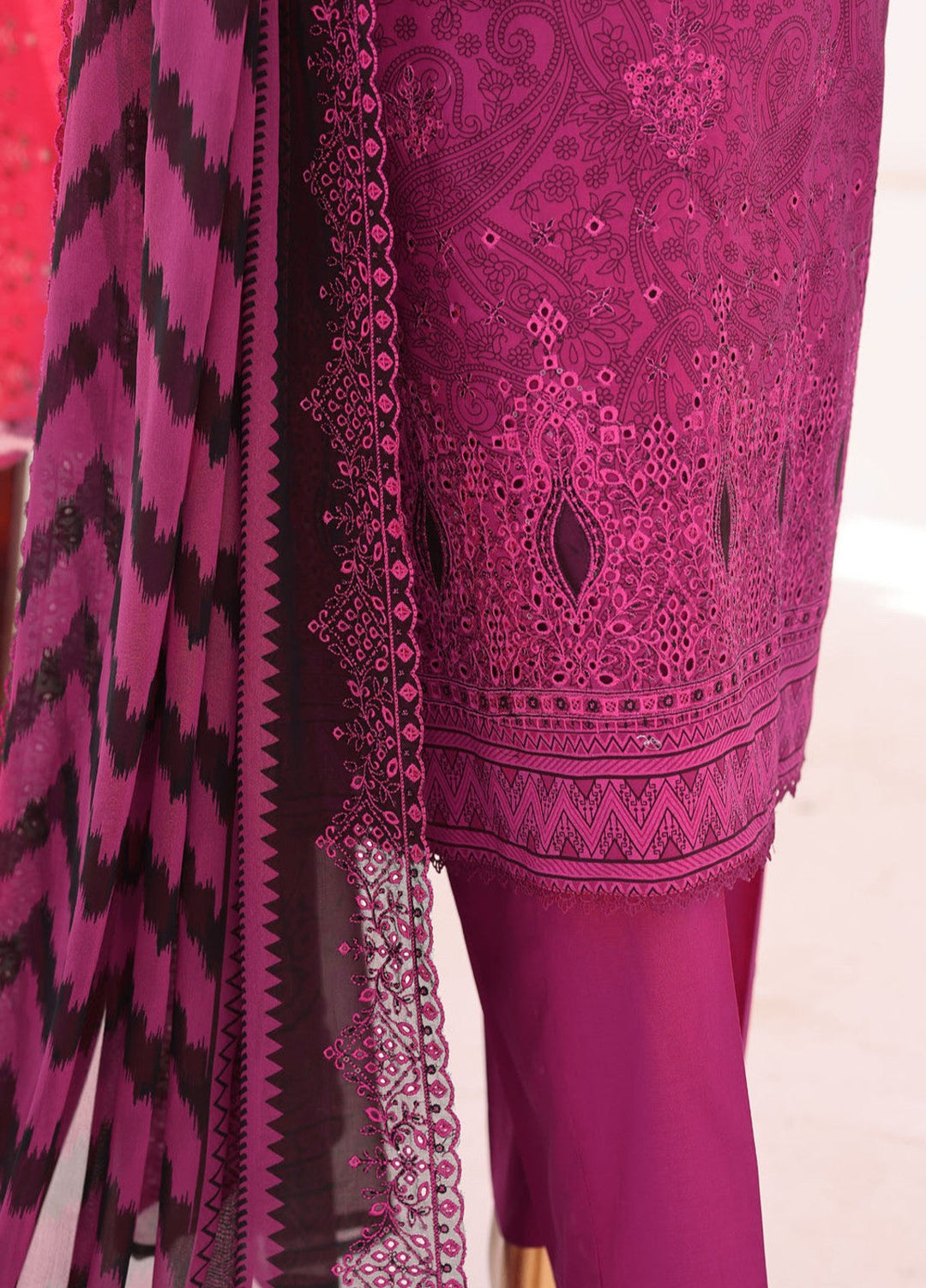 Premium Venice by HZ Textiles Unstitched Embroidered Lawn Cotton 3 Piece Suit PVE-3118 Casual Collection