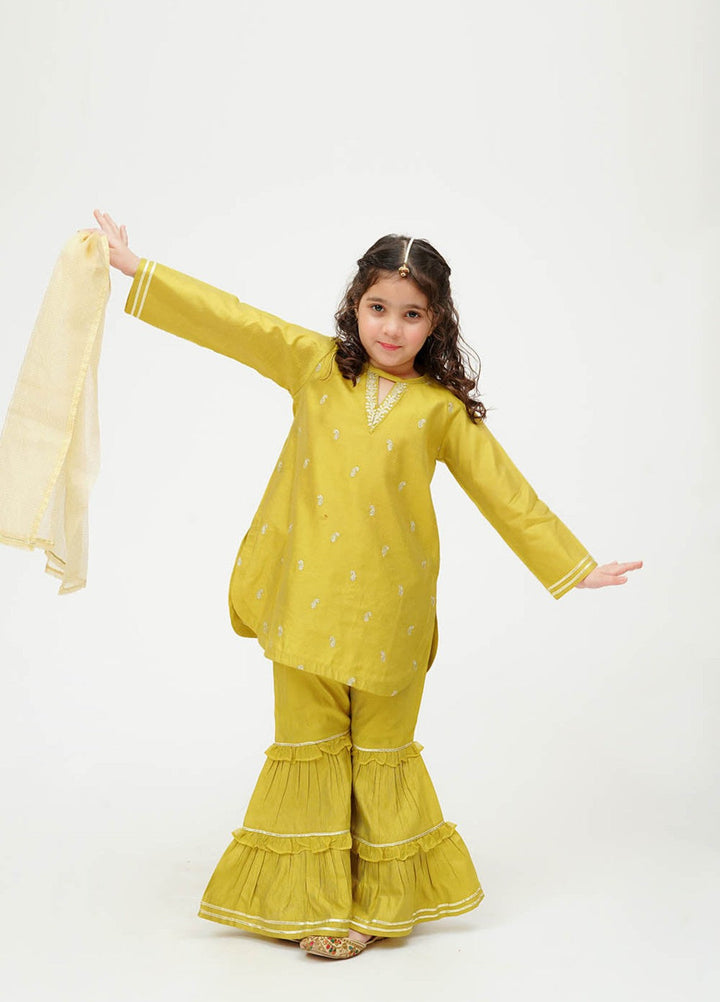 Senorita Girls RTW Embroidered Viscose 3 Piece Suit KDD-03665 Winter Collection