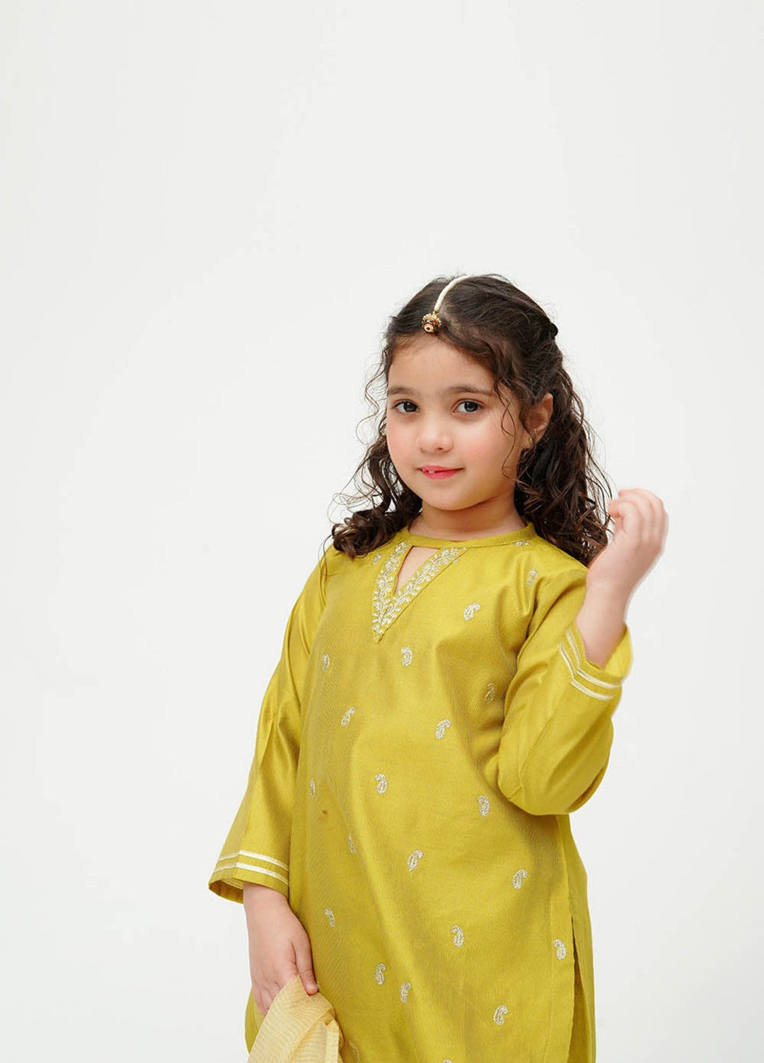 Senorita Girls RTW Embroidered Viscose 3 Piece Suit KDD-03665 Winter Collection