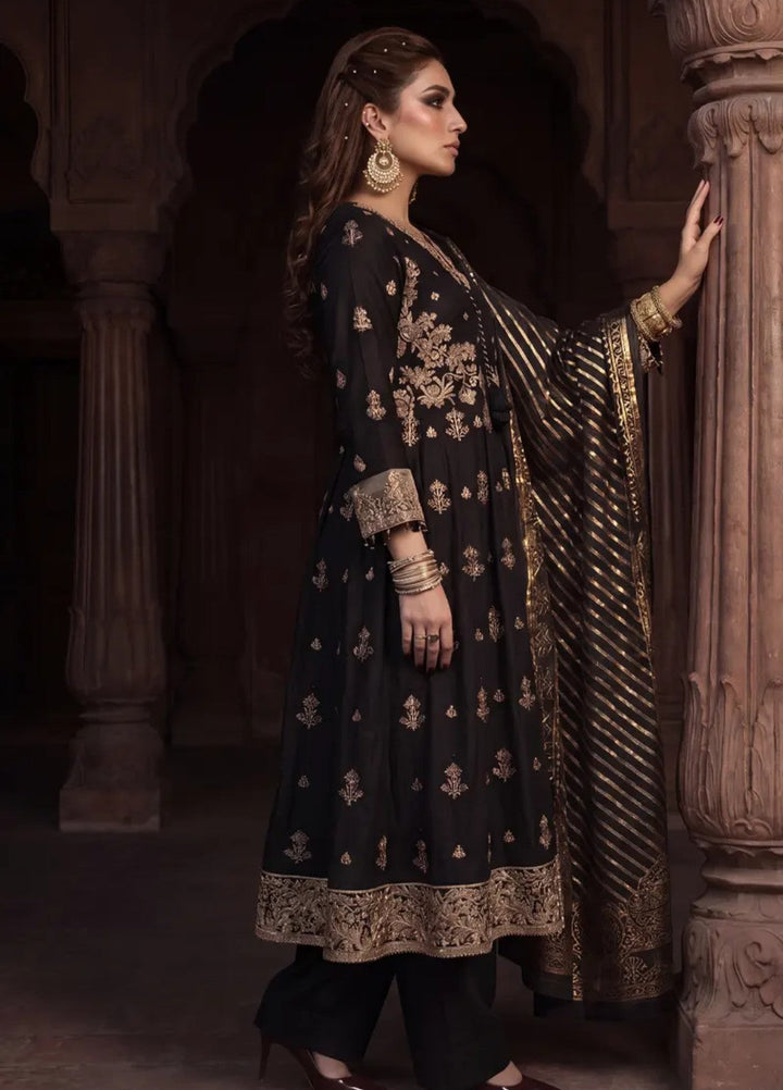 Salitex Unstitched Embroidered Raw Silk 3 Piece Suit WP7L3PEF465 Festive Collection