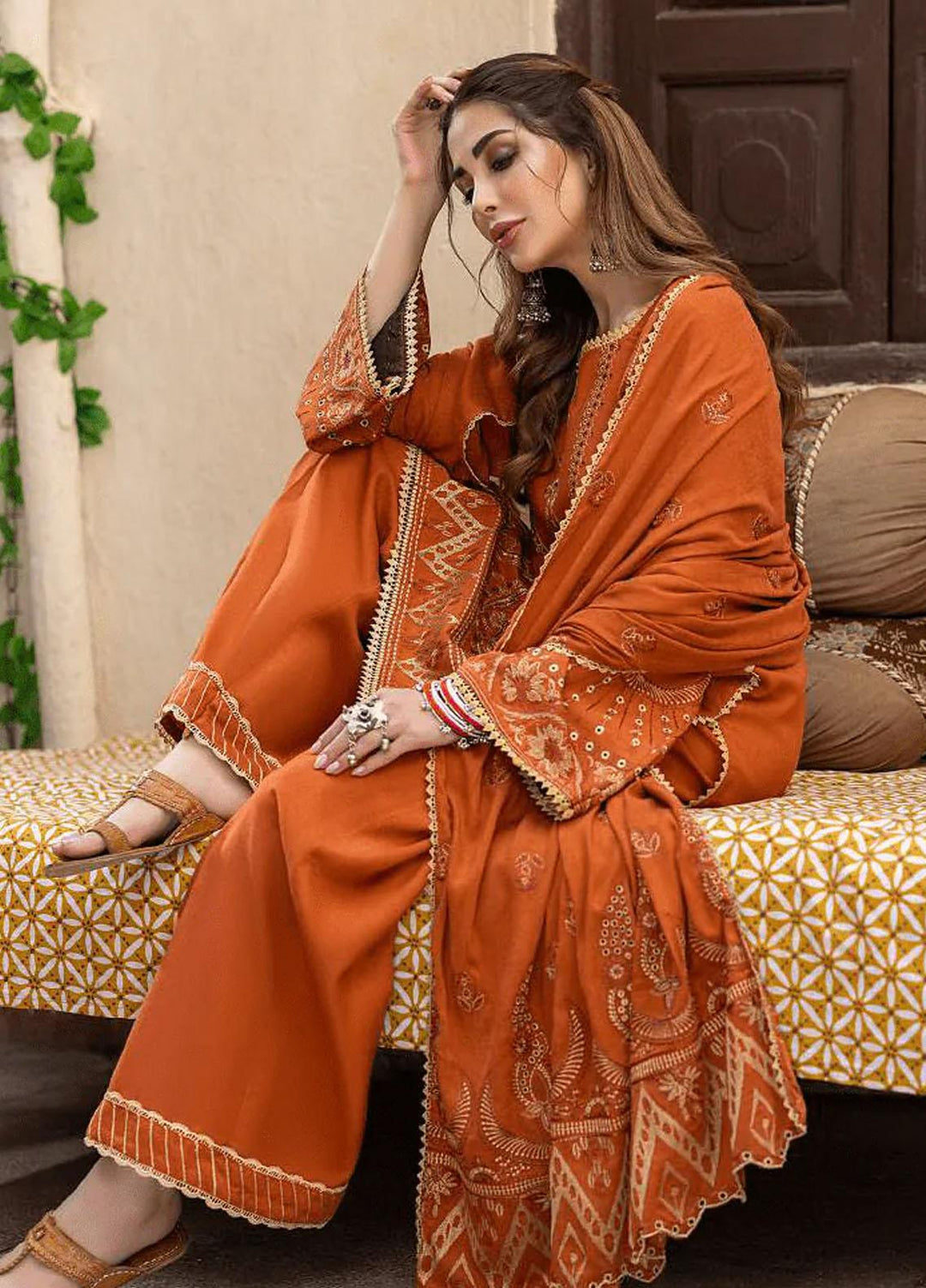 Laadli by Humdum Embroidered Woolen Suits Unstitched 3 Piece HD22L D-03 - Winter Collection