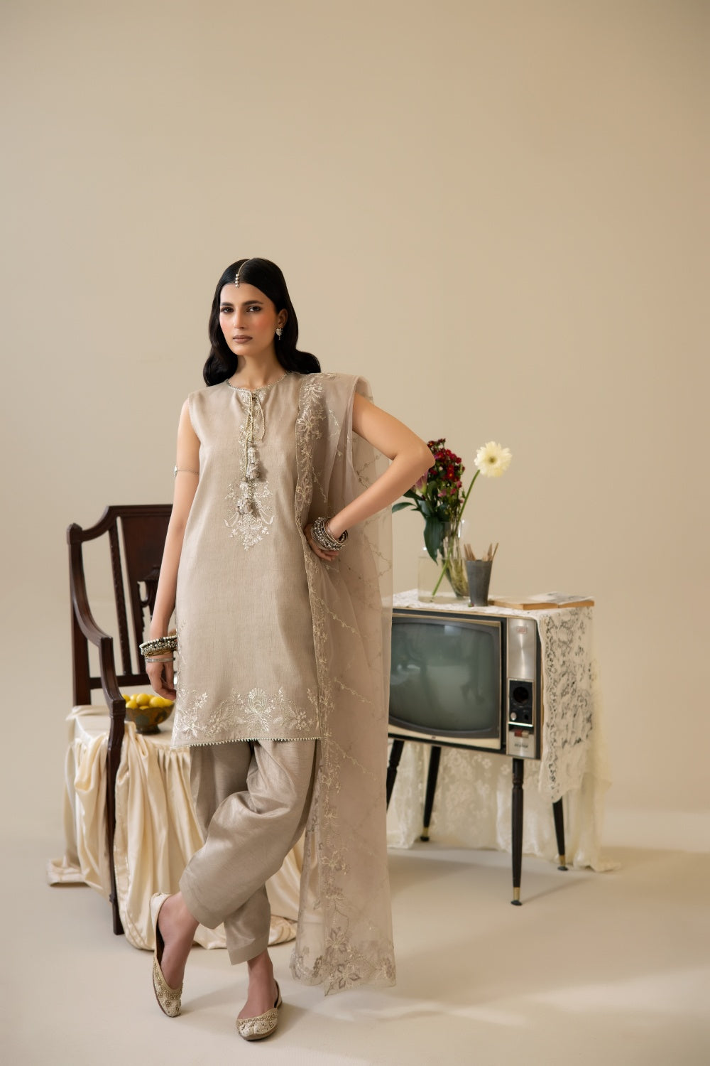 Lune Des Fleurs by Enzo RTW Embroidered Korean Silk 3 Piece Suit IZEL Festive Collection