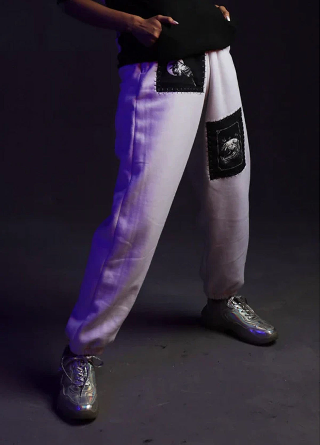 Movement Unisex L 01 Shark & Bird   White Lower - Western Collection