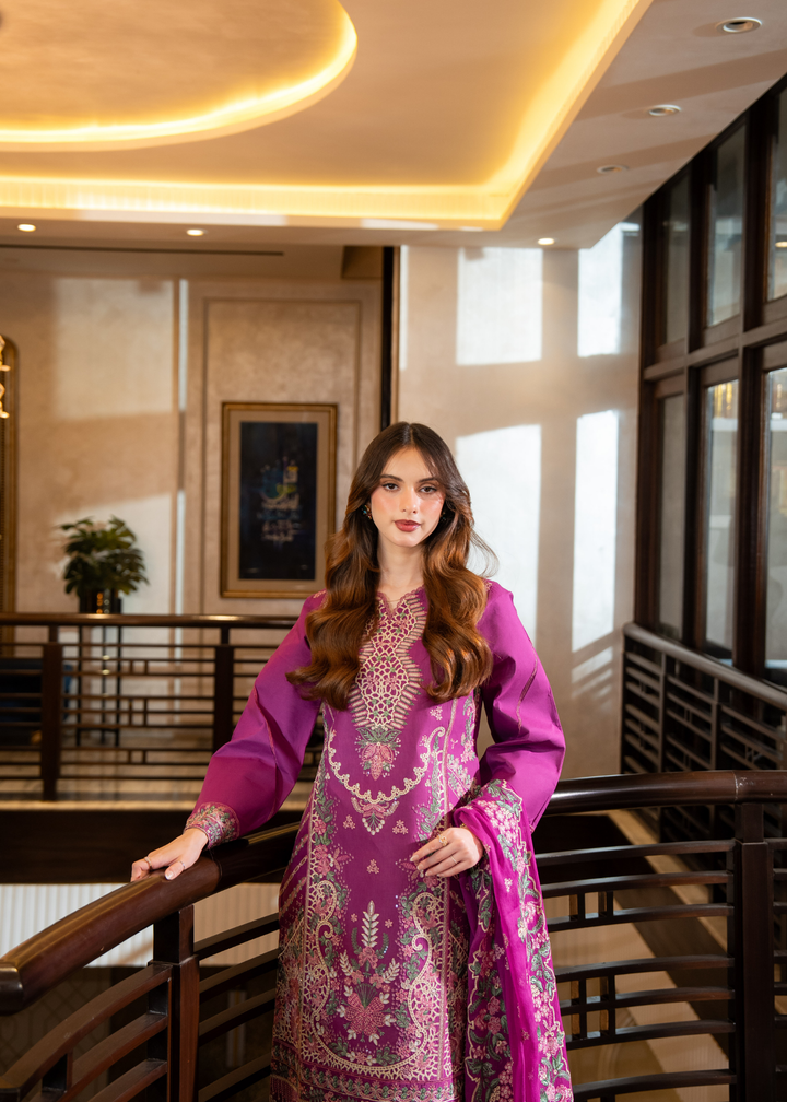Aria By Meerak RTW Embroidered Lawn 3 Piece Suit AVENOR Festive Collection