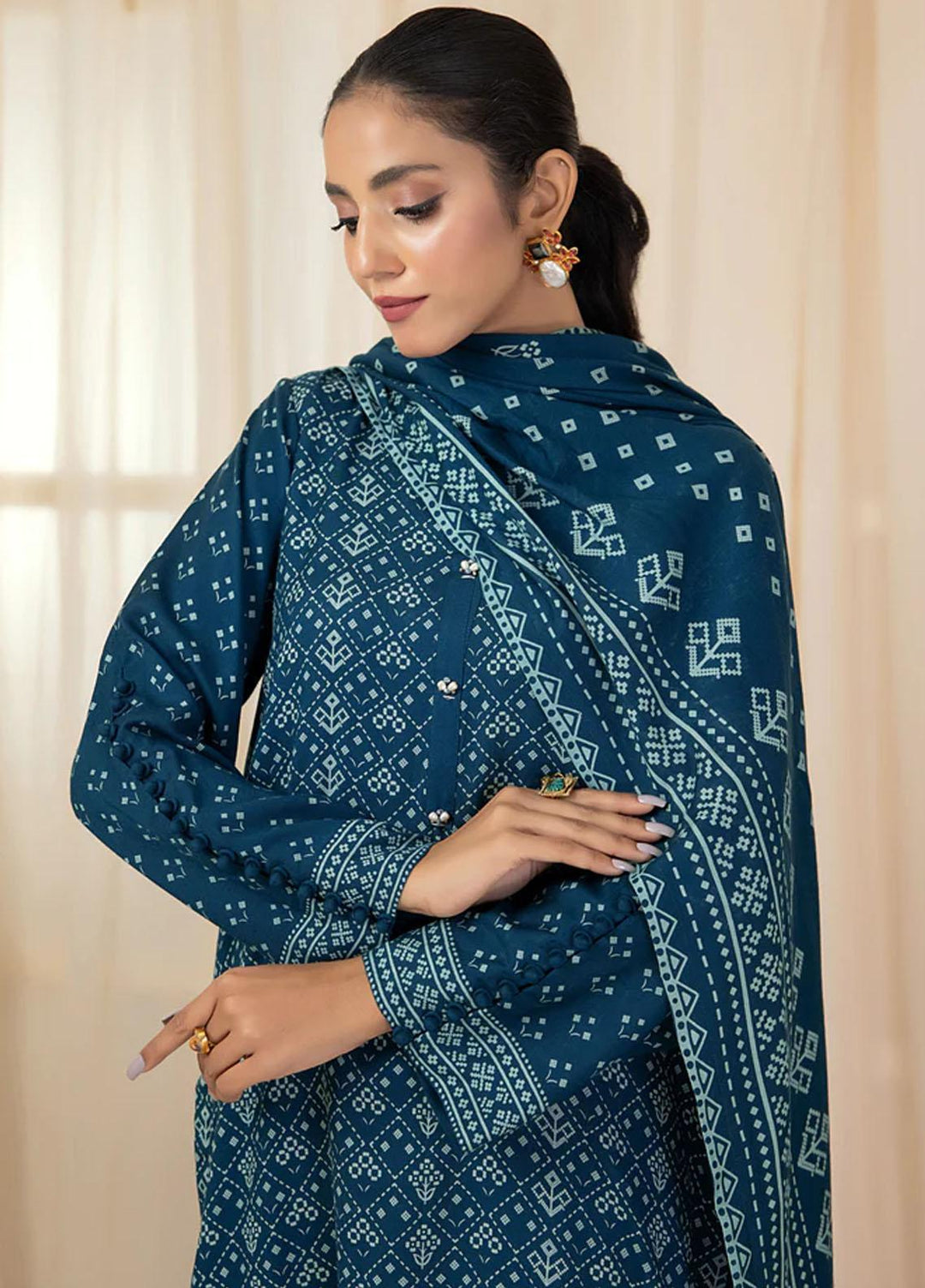 Lakhany Printed Cashmere Wool Suits Unstitched 3 Piece LSM22CV CVC-1002-A - Winter Collection