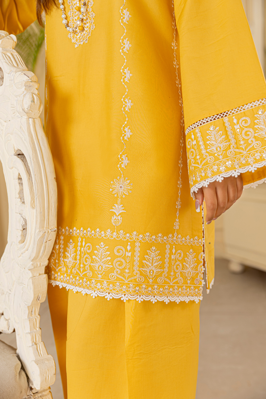 Waresha Women RTW Embroidered Lawn 2 Piece Suit GW04 - Festive Collection