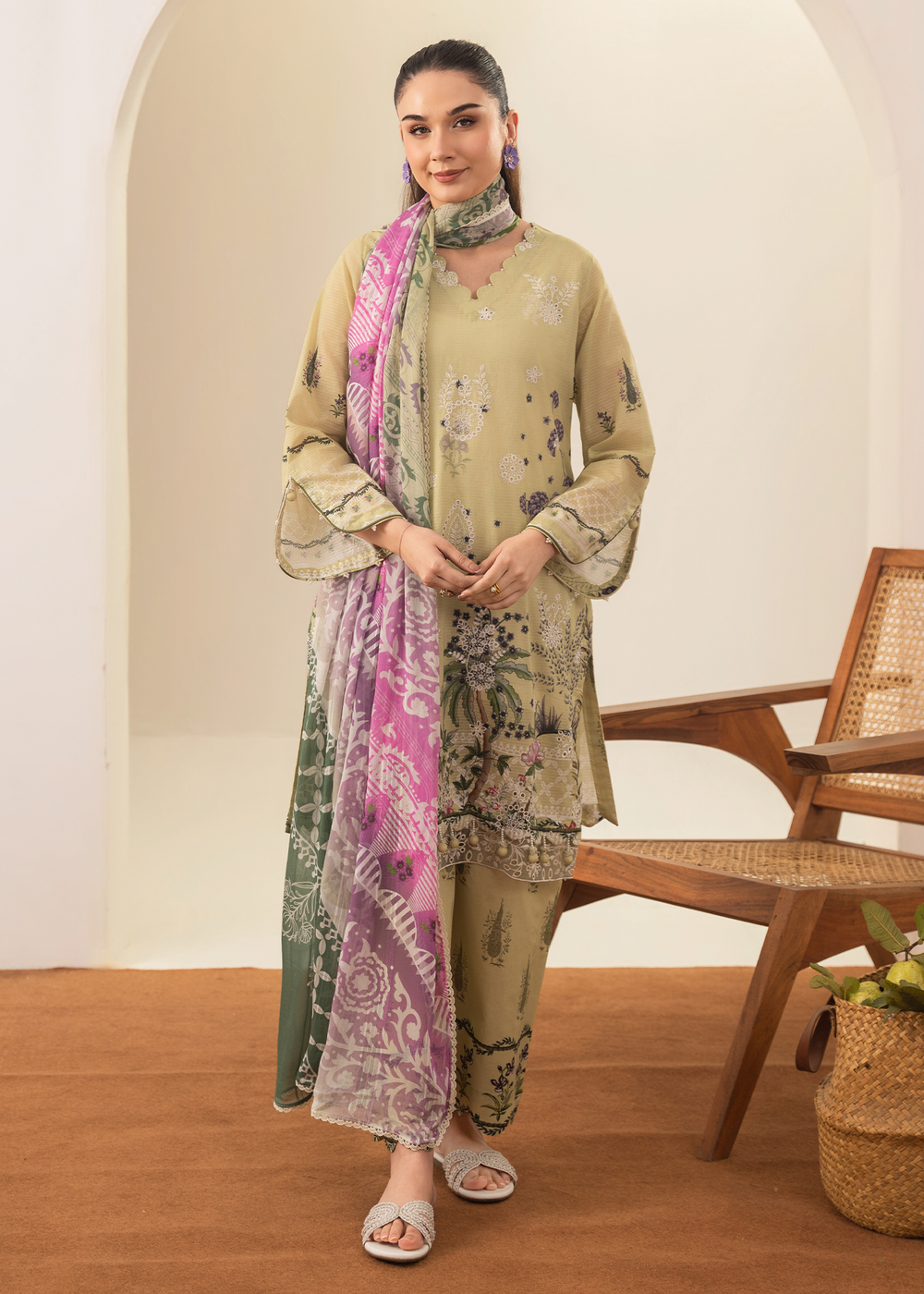 Solace by Meerak RTW Embroidered Lawn 3 Piece Suit DL-04 - Casual Collection