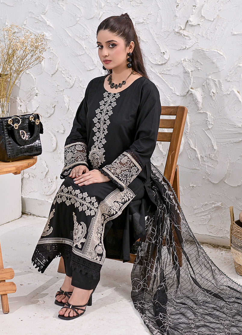 Gulbahar by Ishq e Rang RTW Embroidered Lawn 3 Piece Suit Black Elegance Festive Collection