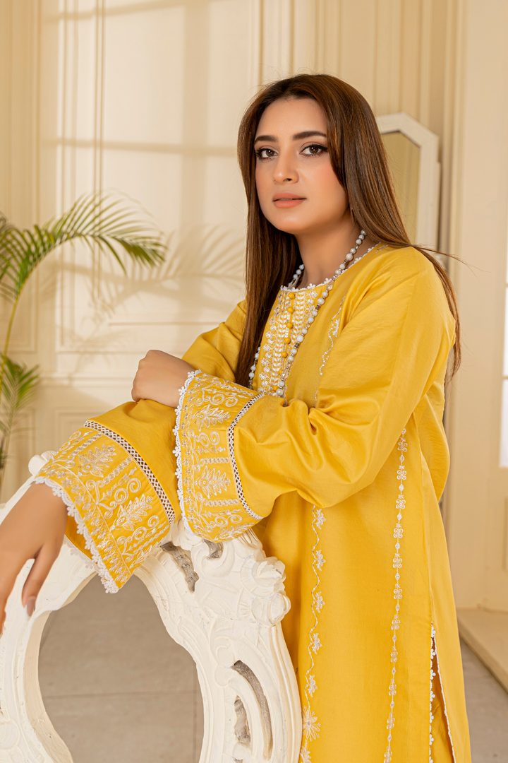 Waresha Women RTW Embroidered Lawn 2 Piece Suit GW04 - Festive Collection