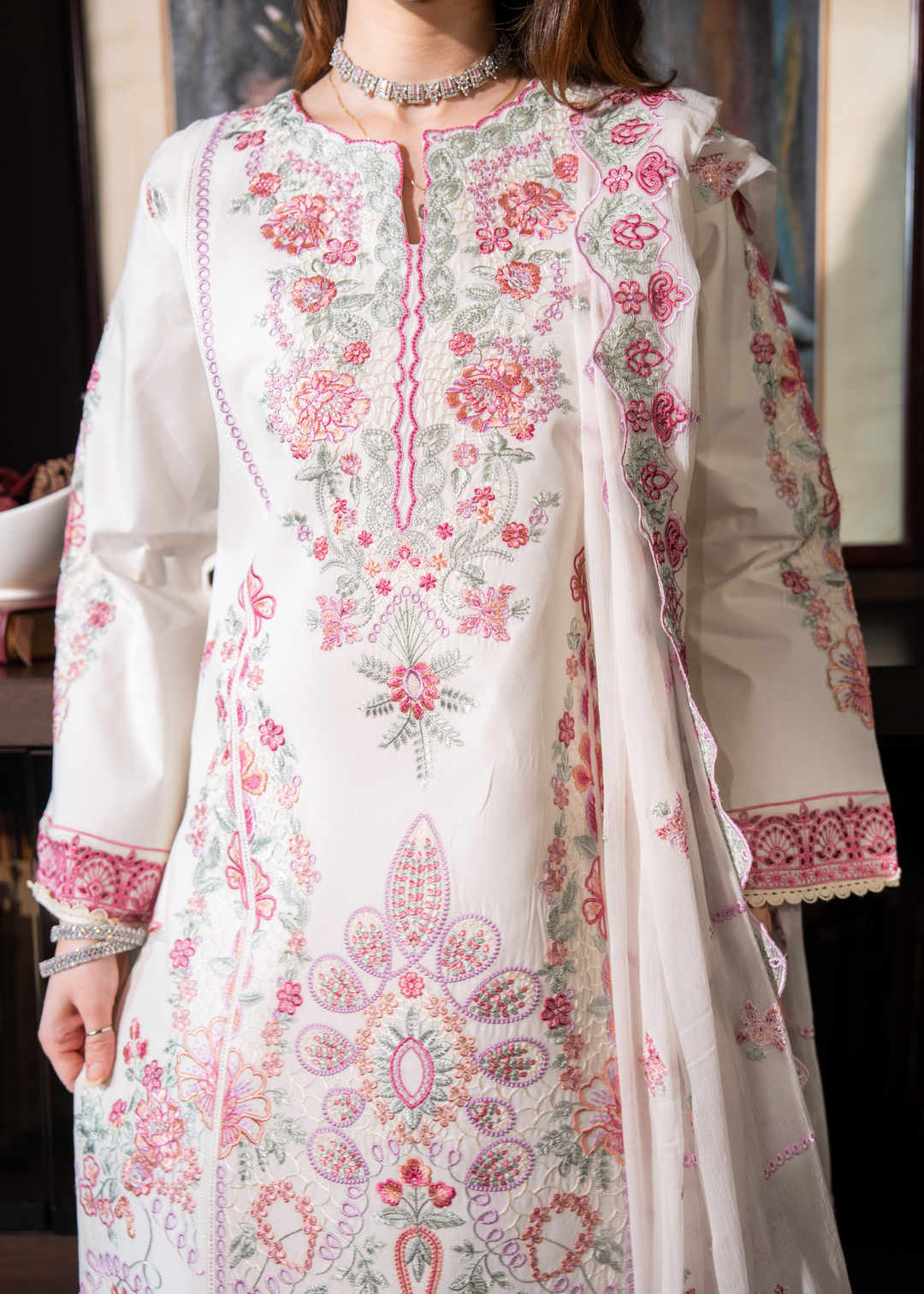 Aria By Meerak RTW Embroidered Lawn 3 Piece Suit AUREMYST Festive Collection