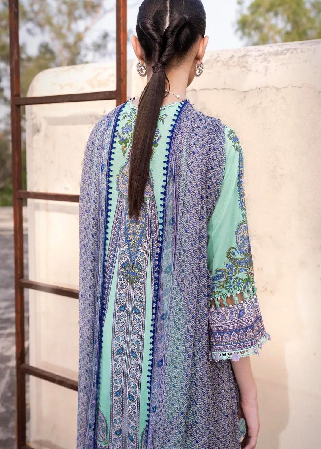 Muzlin By Sana Safinaz Embroidered Lawn Suits Unstitched 3 Piece SS23MZ 9A - Summer Collection