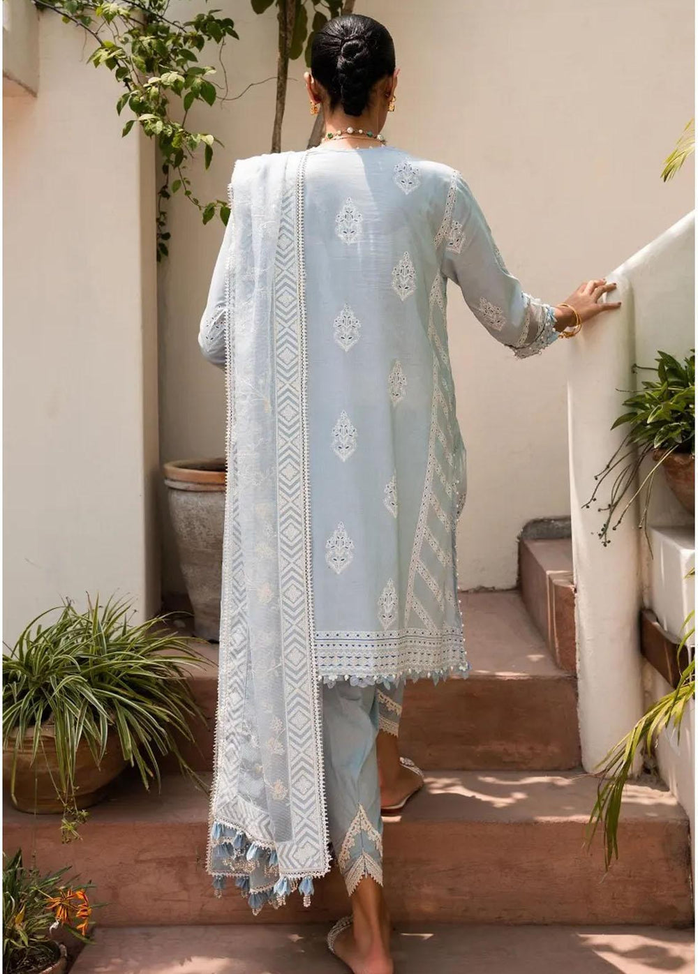 Muzlin By Sana Safinaz Embroidered Lawn Suits Unstitched 3 Piece SS23MZ 7A - Summer Collection