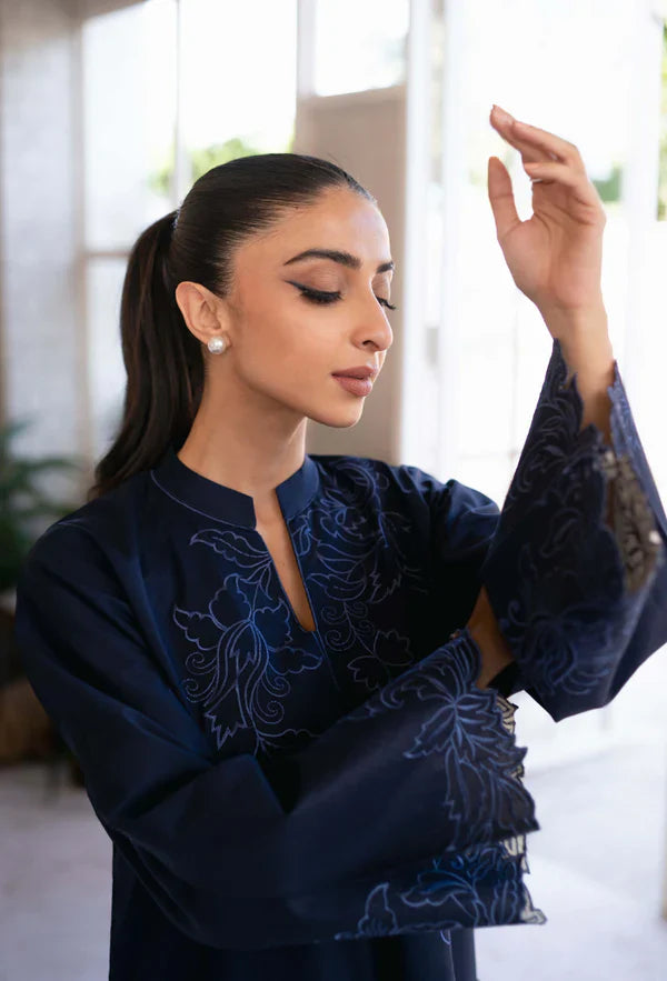 Humdum Pret Embroidered Lawn 2 Piece Suit D-05