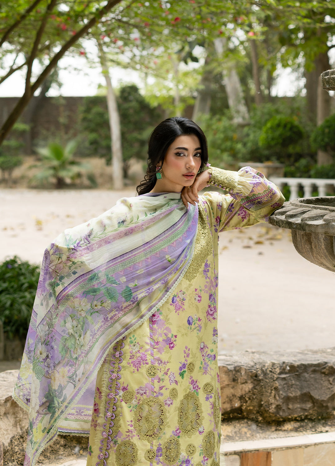 Signature by Elaf Unstitched Embroidered Lawn 3 Piece Suit EL26USLE Olivia ESG-8A - Eid Collection