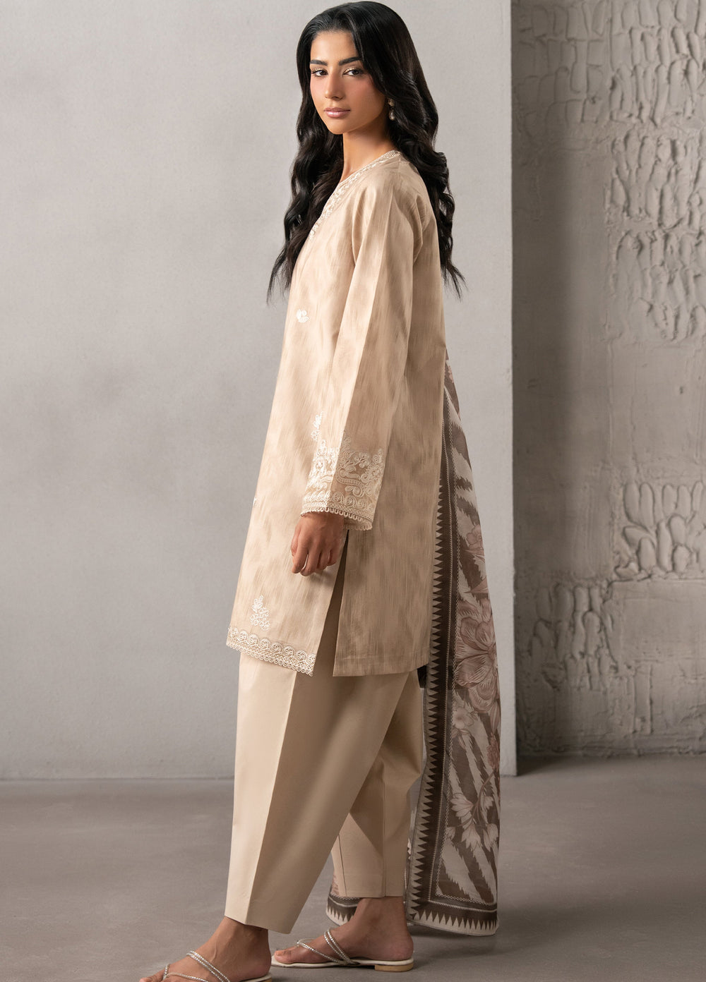 Selure by Seran Women Unstitched Embroidered Lawn 3 Piece Suit SN26ULS Elira D-07 - Casual Collection