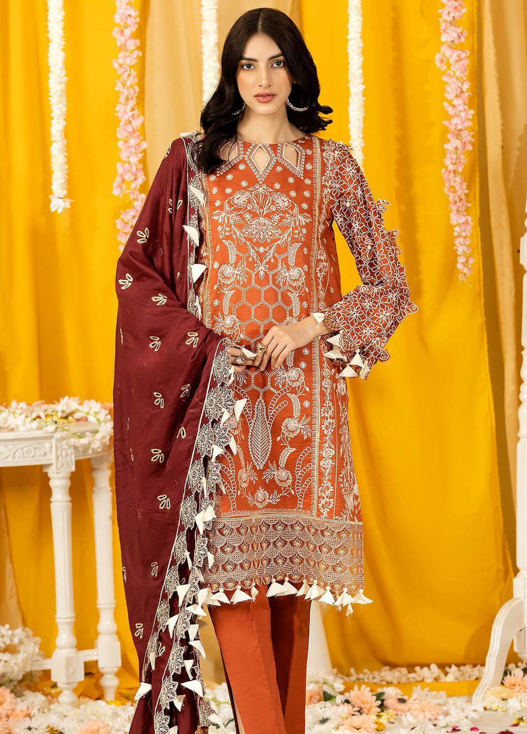 Ghazal By Humdum Embroidered Lawn Suits Unstitched 3 Piece HD23G D-07 - Summer Collection