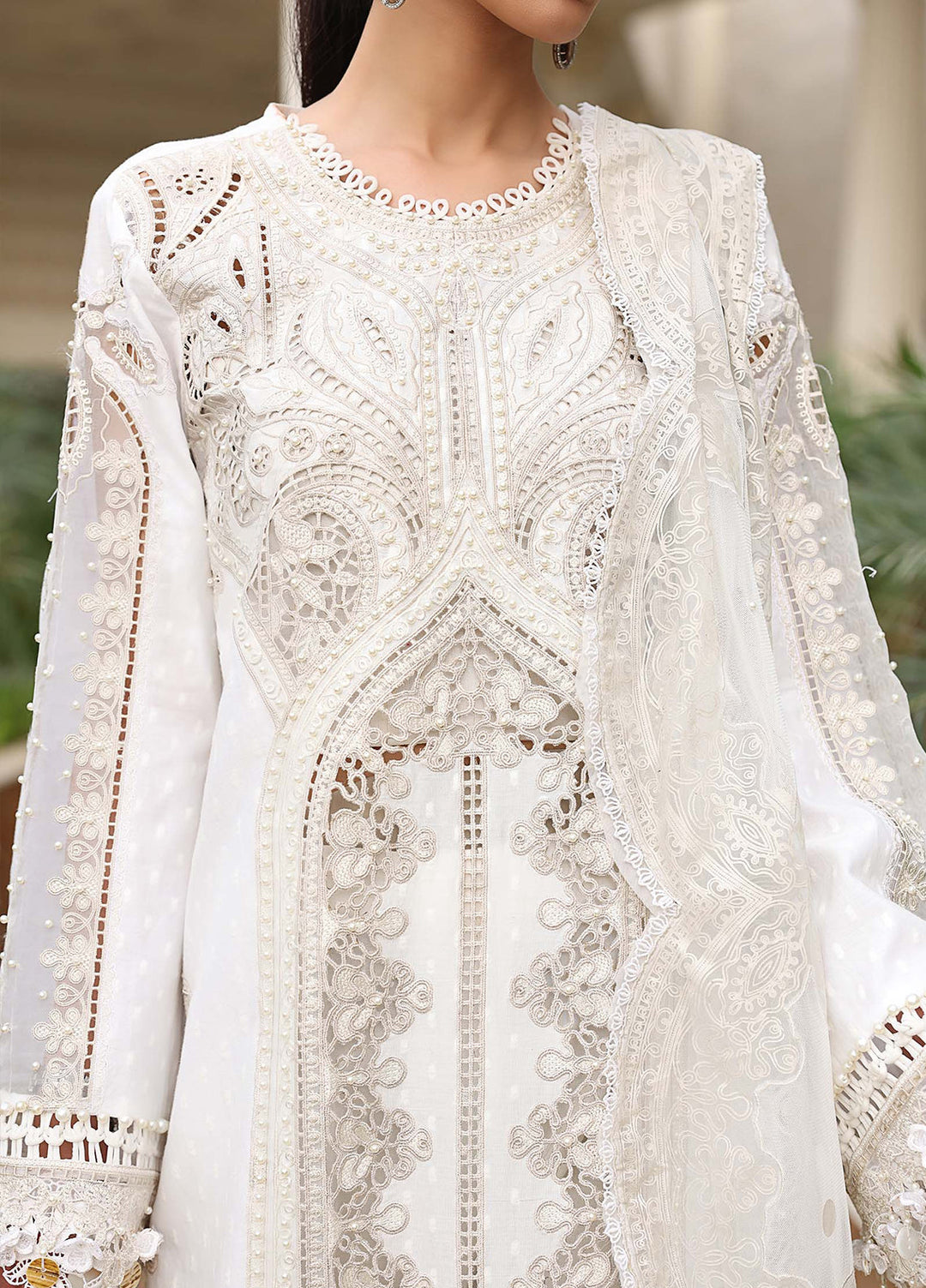 Maria B Unstitched Embroidered Lawn 3 Piece Suit MB26ULE D1 - Eid Collection