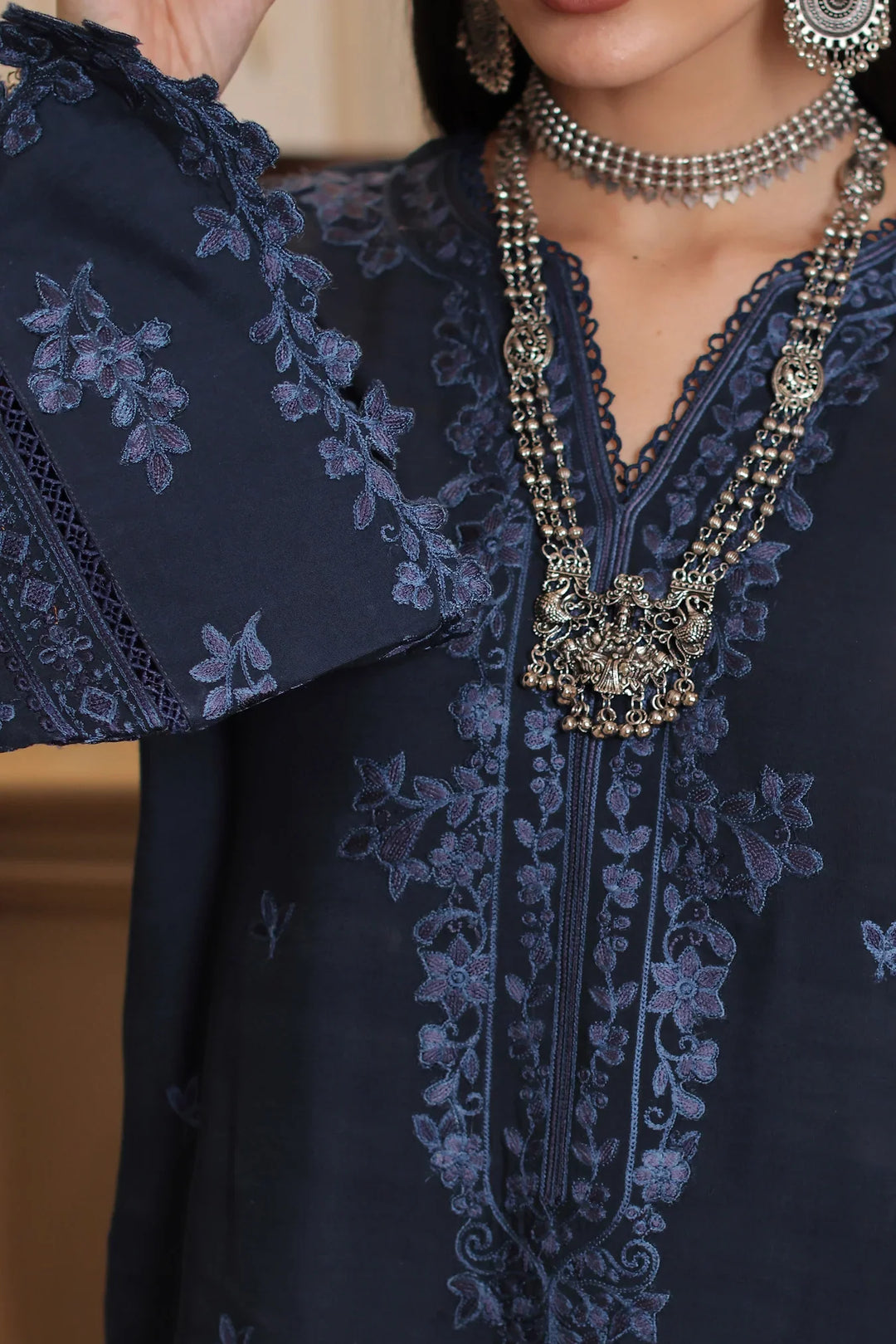 Noor by Saadia Asad Unstitched Embroidered Linen 3 Piece Suit SA26UNL D7 A - Winter Collection
