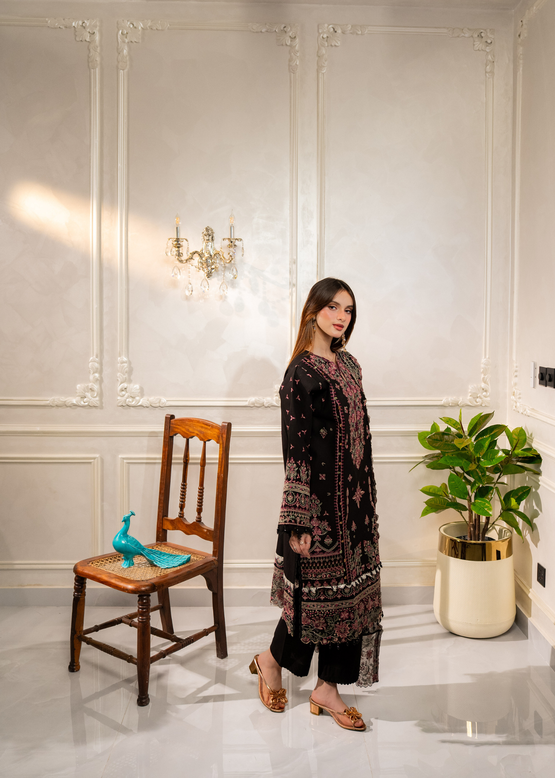 Aria By Meerak RTW Embroidered Lawn 3 Piece Suit Lael Festive Collection