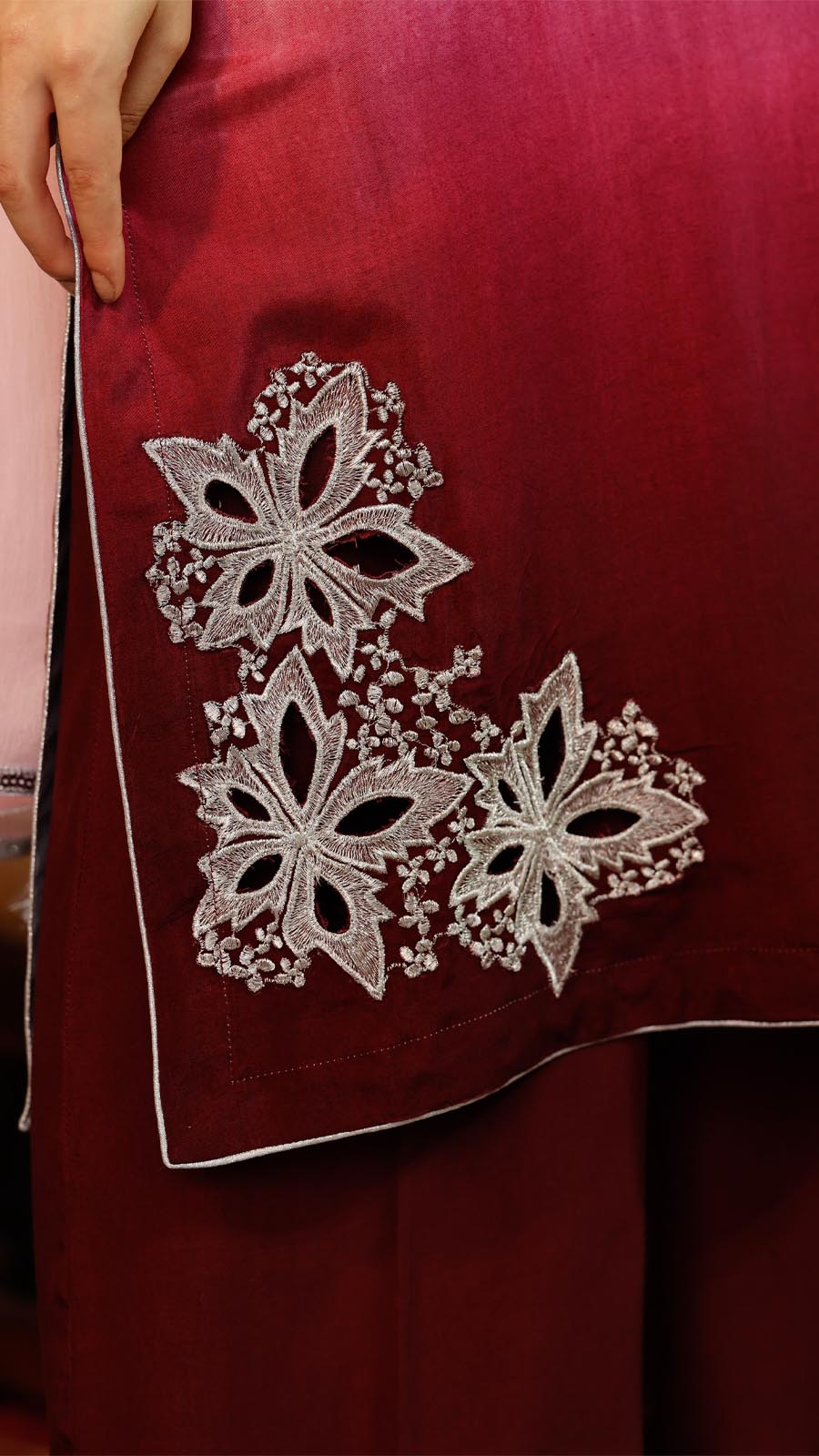 Jashn e Eid by Reezas Women Embroidered Lawn Silk 3 Piece Rang-e-baharan pink ombre - Summer Collection