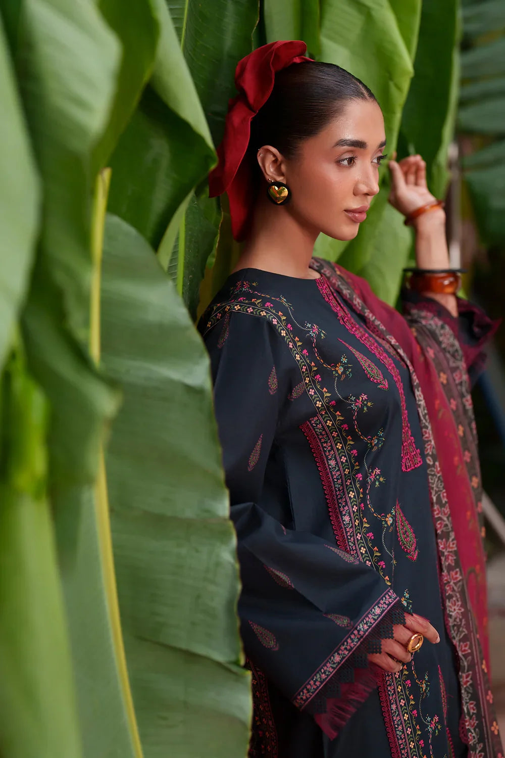 Laanem by Saira Rizwan Unstitched Embroidered Lawn 3 Piece Suit SR26ULL AZAI-A - Summer Collection