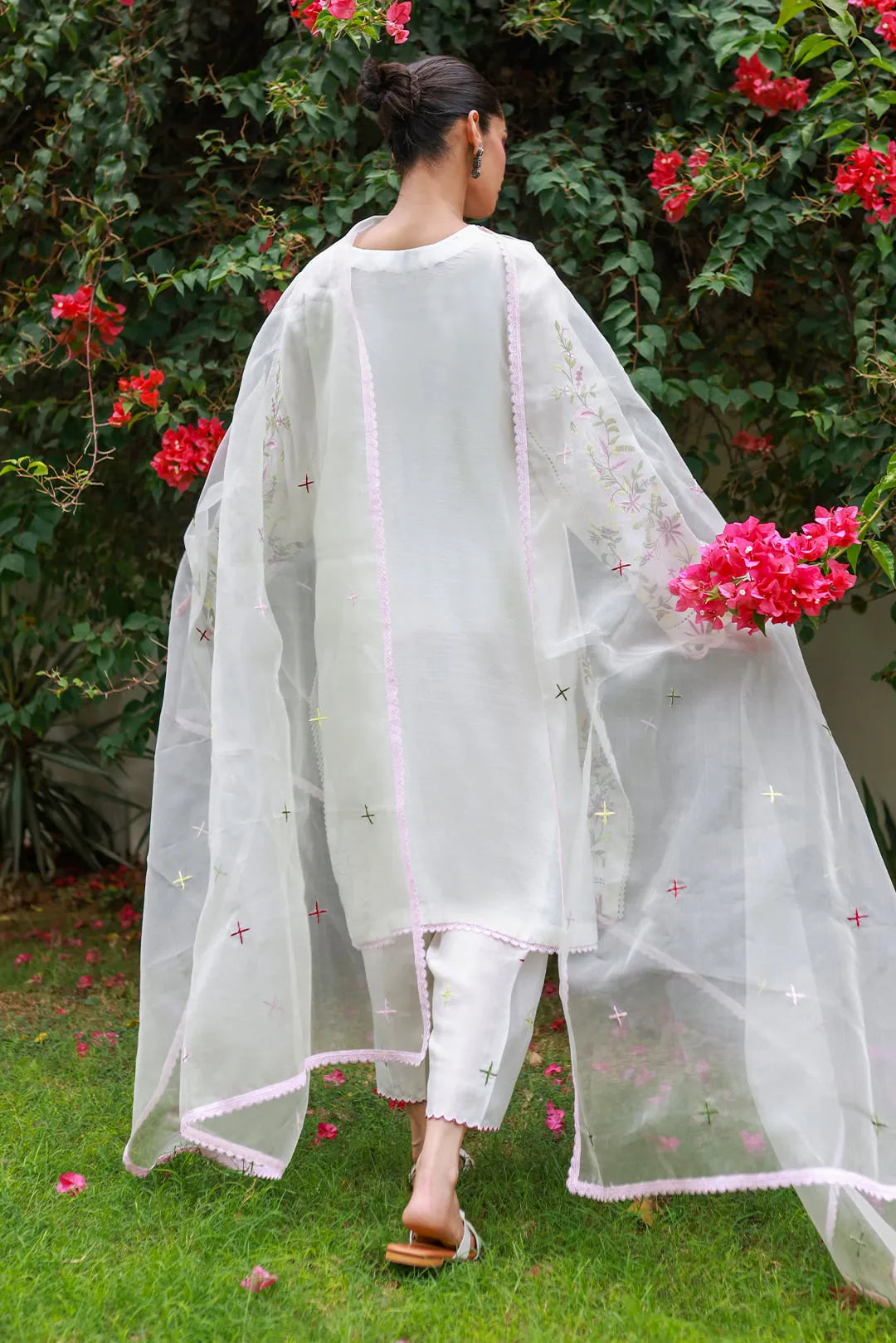 Nadia Khan Pret Embroidered Raw Silk 3 Piece Floral white