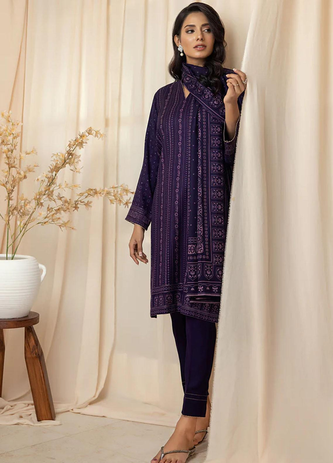 Lakhany Printed Cashmere Wool Suits Unstitched 3 Piece LSM22CV CVC-1007-C - Winter Collection