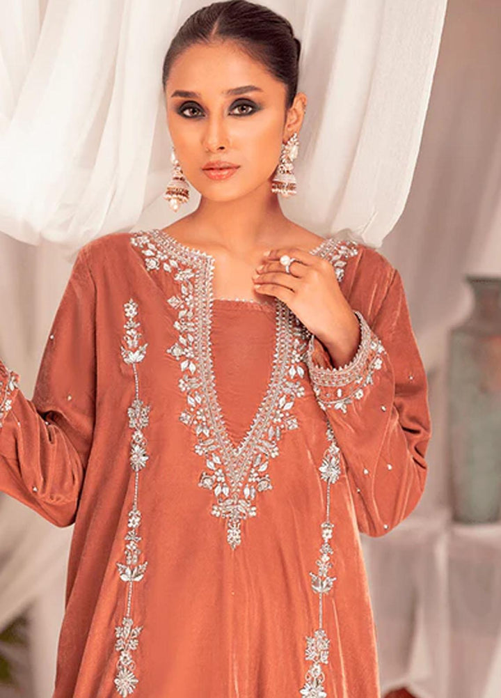 Zaaviay Luxury Pret Embroidered Velvet 3 Piece Suit ZBHM22-04 SEHAR