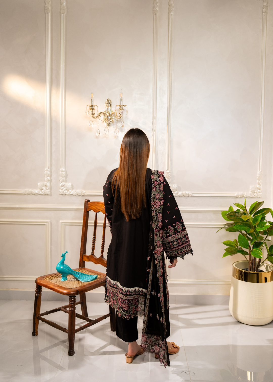 Aria By Meerak RTW Embroidered Lawn 3 Piece Suit Lael Festive Collection