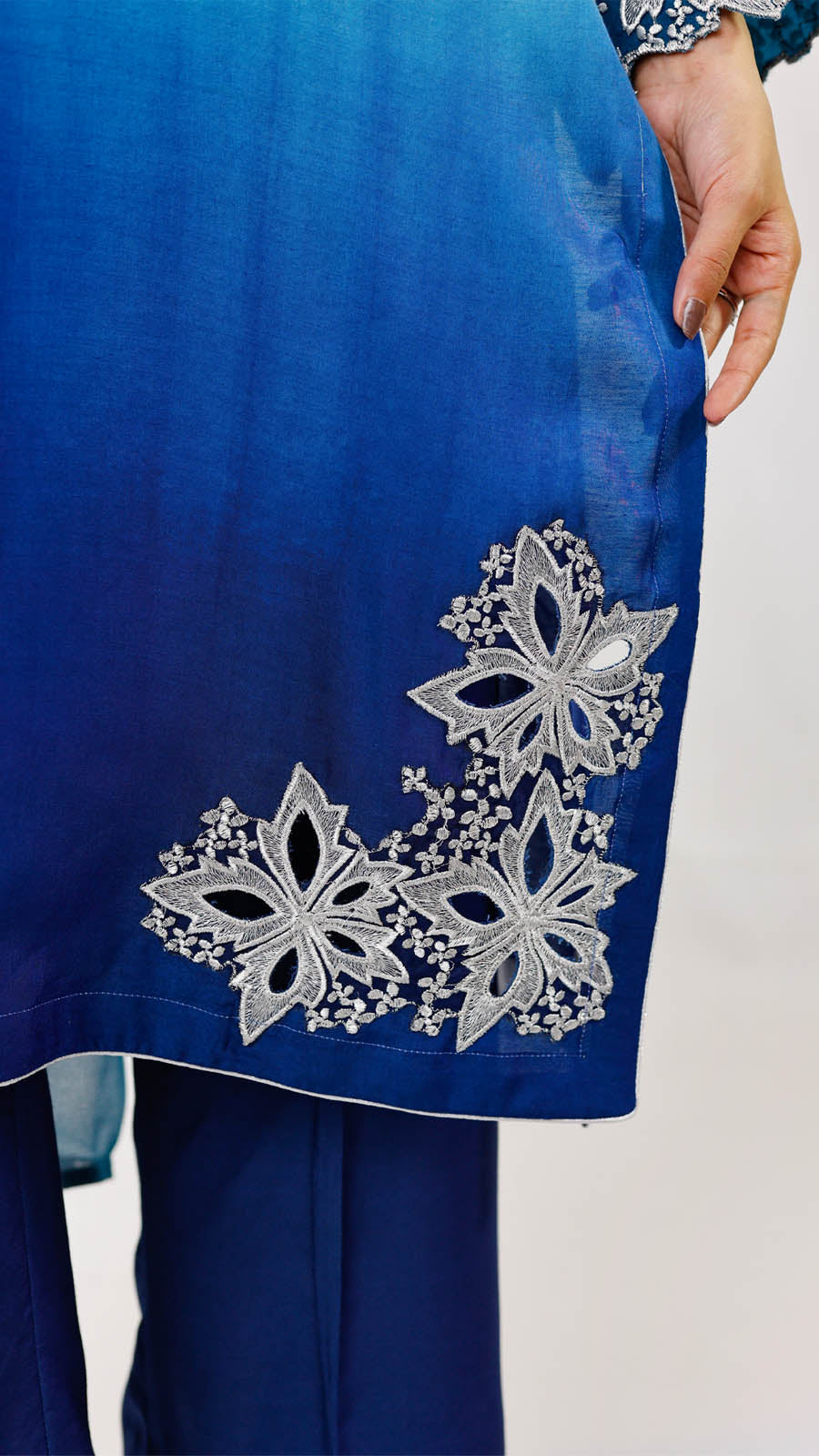 Jashn e Eid by Reezas Women Embroidered Lawn Silk 3 Piece Rang-e-baharan blue ombre - Summer Collection