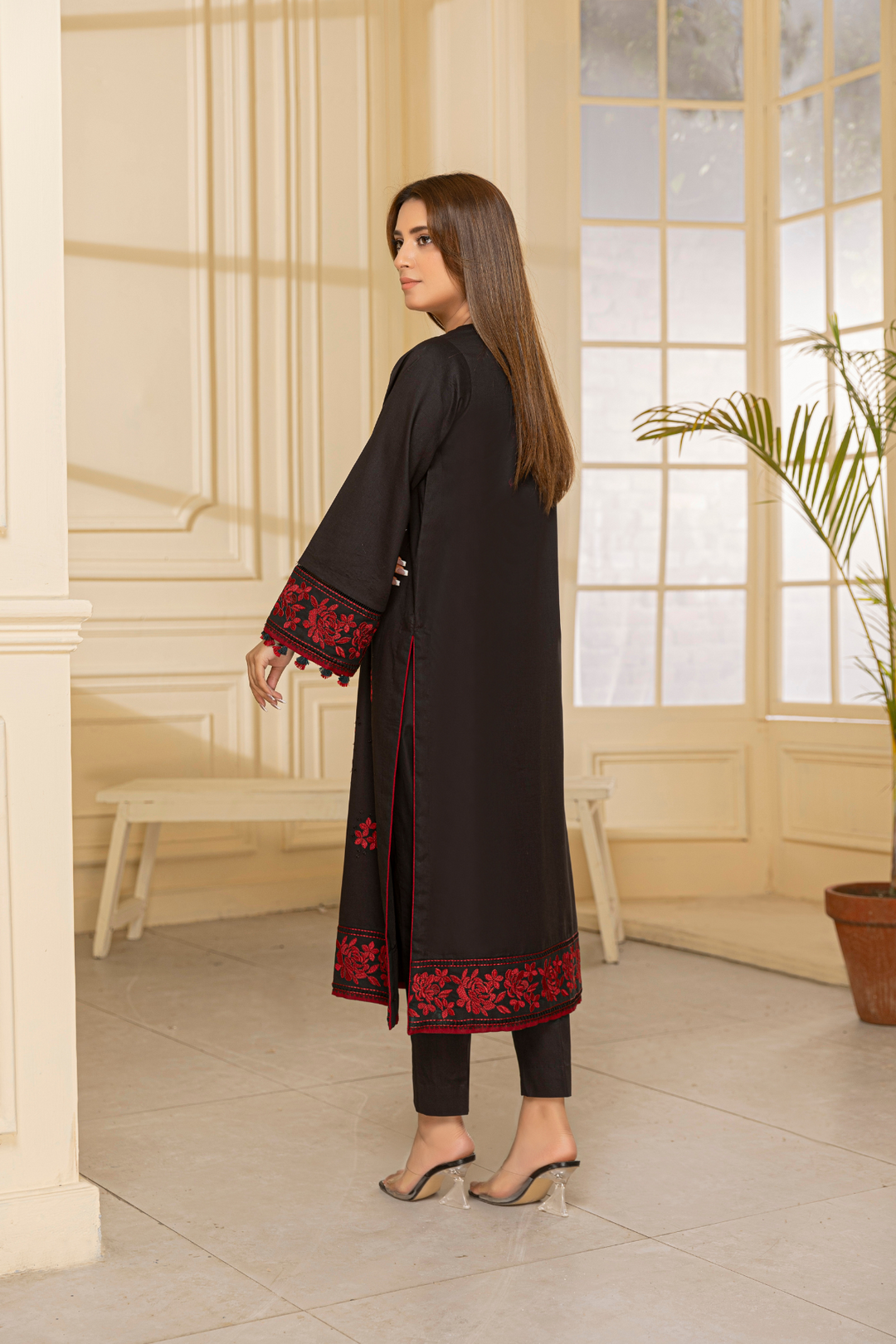 Waresha Women RTW Embroidered Lawn 2 Piece Suit GW03 - Festive Collection