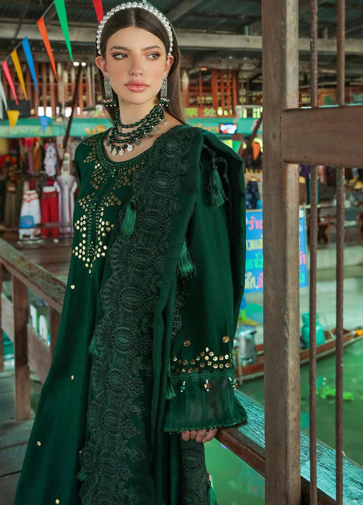 Bazaar By Nureh Embroidered Khaddar Suits Unstitched 3 Piece NU22BM NW-75 - Winter Collection