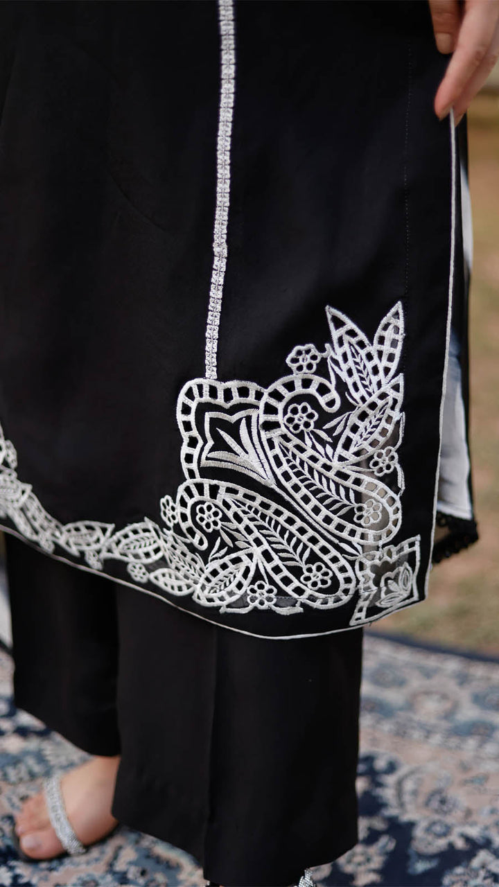 Jashn e Eid by Reezas Women Embroidered Lawn Silk 3 Piece Mehr-e-Eid Black - Summer Collection