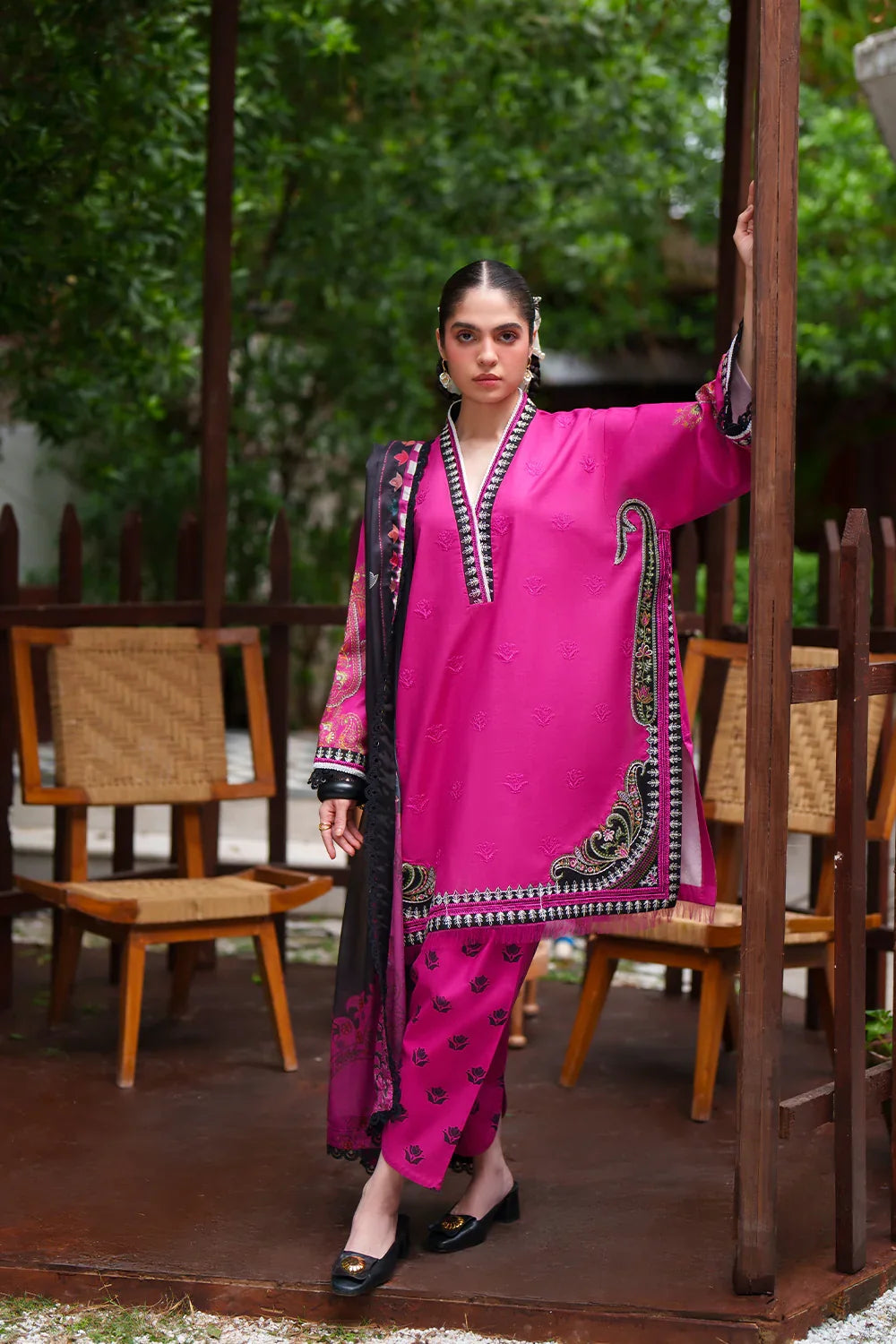Laanem by Saira Rizwan Unstitched Embroidered Lawn 3 Piece Suit SR26ULL AMARA-А - Summer Collection