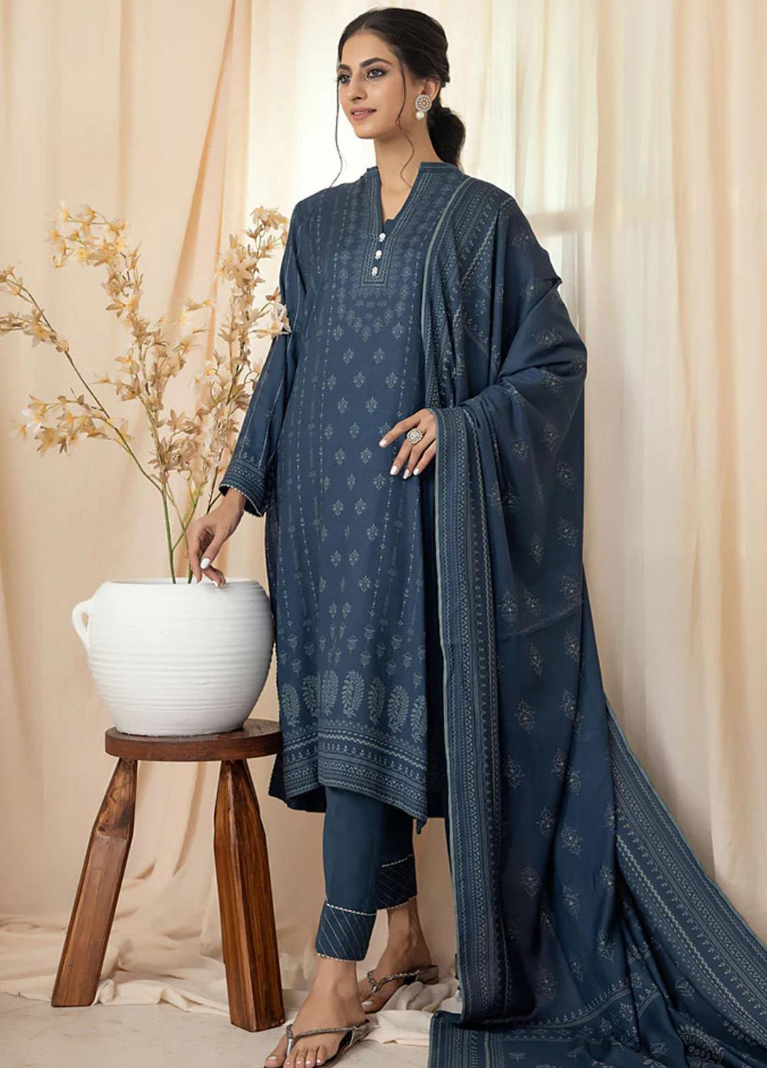 Lakhany Printed Cashmere Wool Suits Unstitched 3 Piece LSM22CV CVC-1006-C - Winter Collection